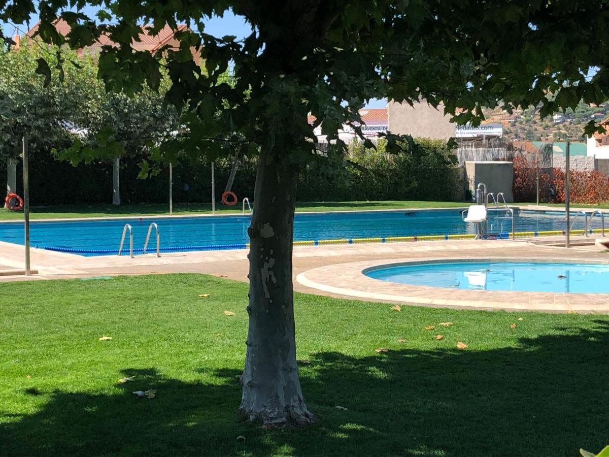 Casa Rural Los Olivos De Robledo De Chavela La Estacion Zewnętrze zdjęcie