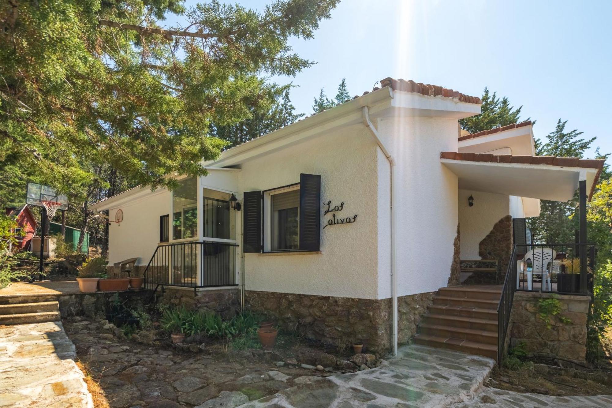 Casa Rural Los Olivos De Robledo De Chavela La Estacion Zewnętrze zdjęcie